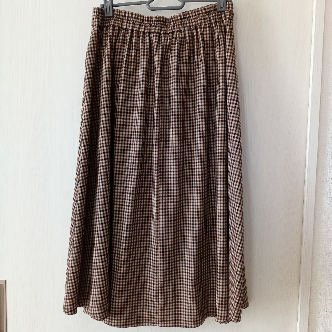 GU(ジーユー)のGU　チェック柄　スカート　ブラウン　可愛い レトロ  感♥ No.2 レディースのスカート(ロングスカート)の商品写真