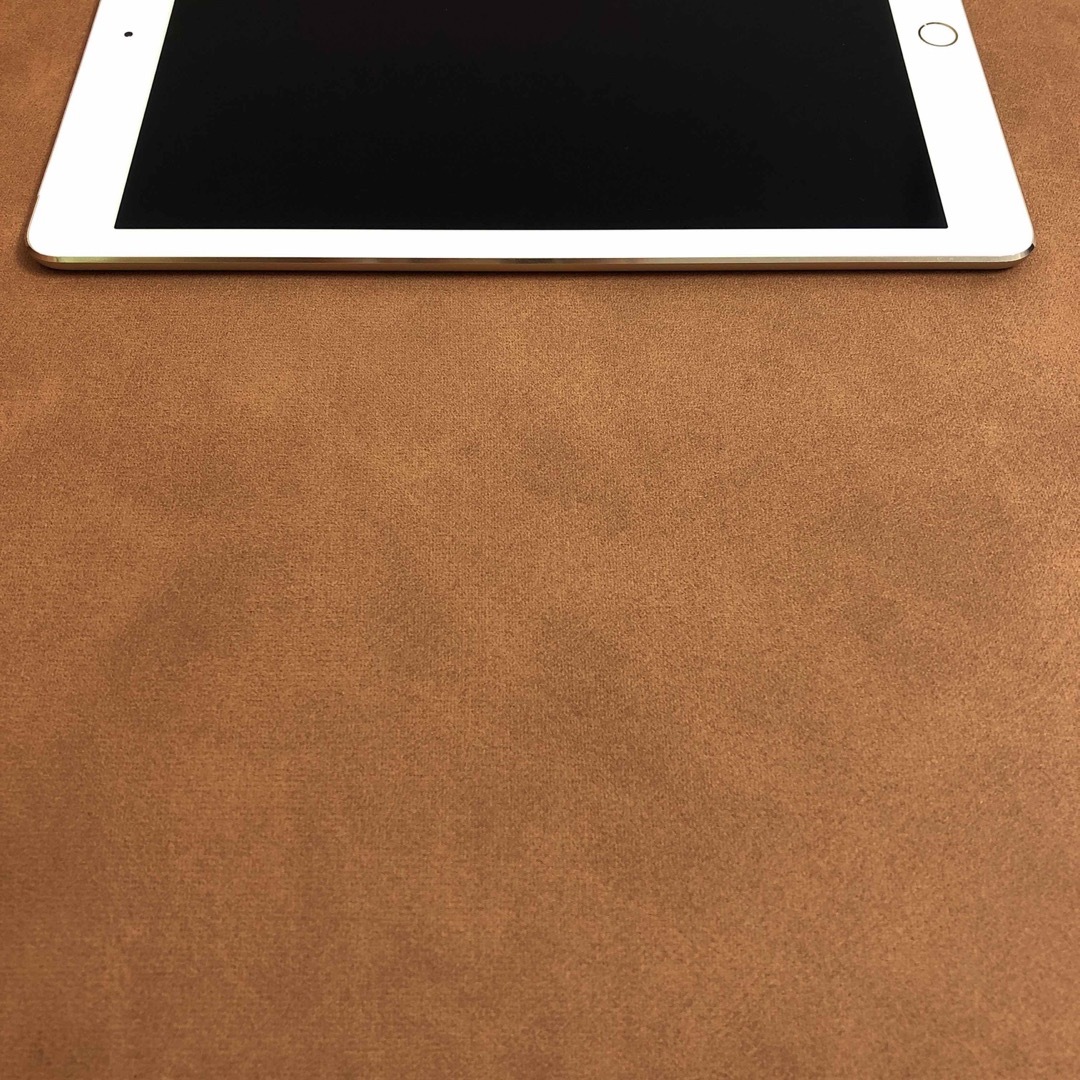 iPad(アイパッド)の5773 iPad Air2 第2世代 32GB au スマホ/家電/カメラのPC/タブレット(タブレット)の商品写真