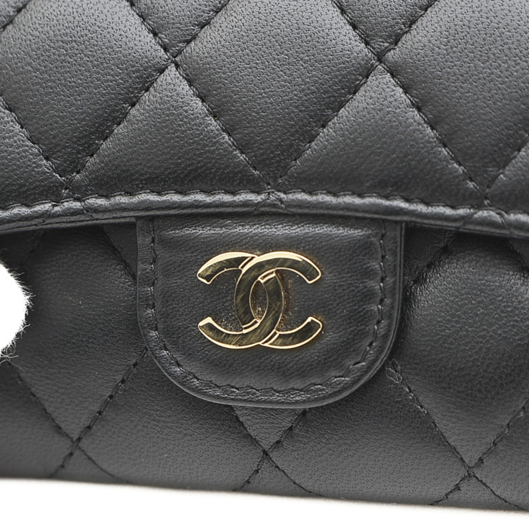 CHANEL(シャネル)のシャネル マトラッセ キーケース 4本 ラムスキン ブラック ゴールド金具 A8 レディースのファッション小物(キーケース)の商品写真