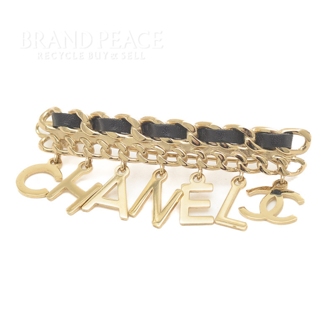 CHANEL(シャネル)のシャネル CHANELロゴ チェーン バレッタ ゴールド/ブラック B19P レディースのヘアアクセサリー(バレッタ/ヘアクリップ)の商品写真