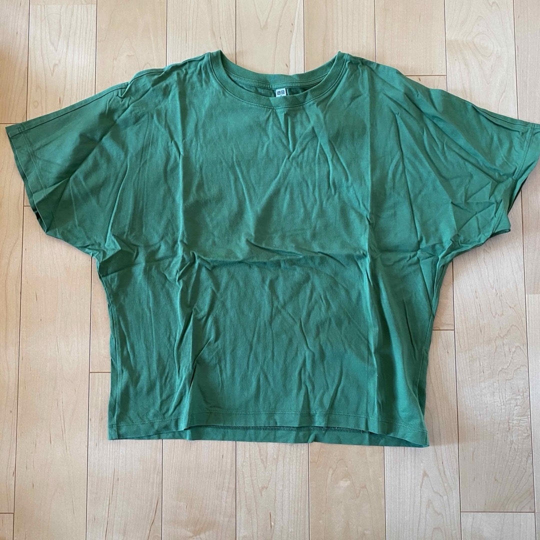 UNIQLO(ユニクロ)のユニクロ　緑　Tシャツ レディースのトップス(Tシャツ(半袖/袖なし))の商品写真