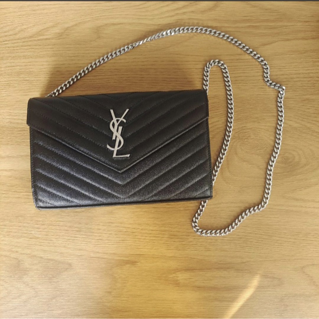 Yves Saint Laurent(イヴサンローラン)のYSL チェーンウォレット レディースのバッグ(ショルダーバッグ)の商品写真