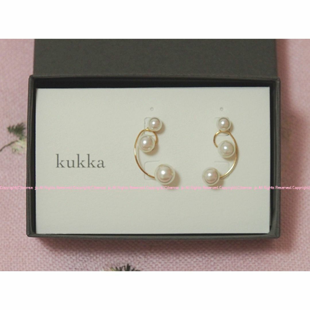 kukkA(クッカ)のkukka クッカ かわいらしい パール ピアス 北欧 デザイン/ケース付 レディースのアクセサリー(ピアス)の商品写真