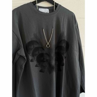 新品タグ付 ネックレス付フェイスプリント Tシャツ ロンT グレー L(Tシャツ/カットソー(七分/長袖))