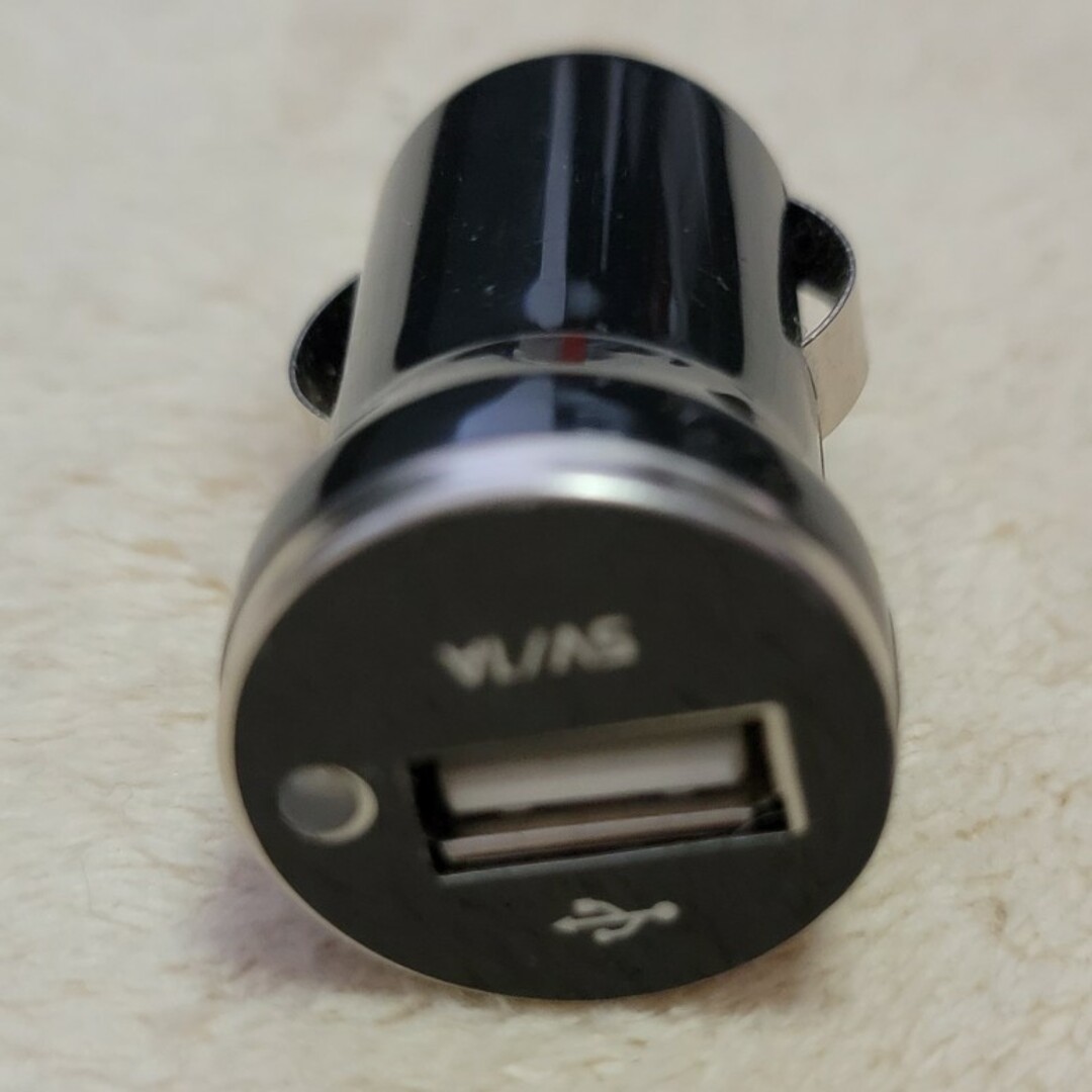 USB 車内用ACアダプター 自動車/バイクの自動車(車内アクセサリ)の商品写真