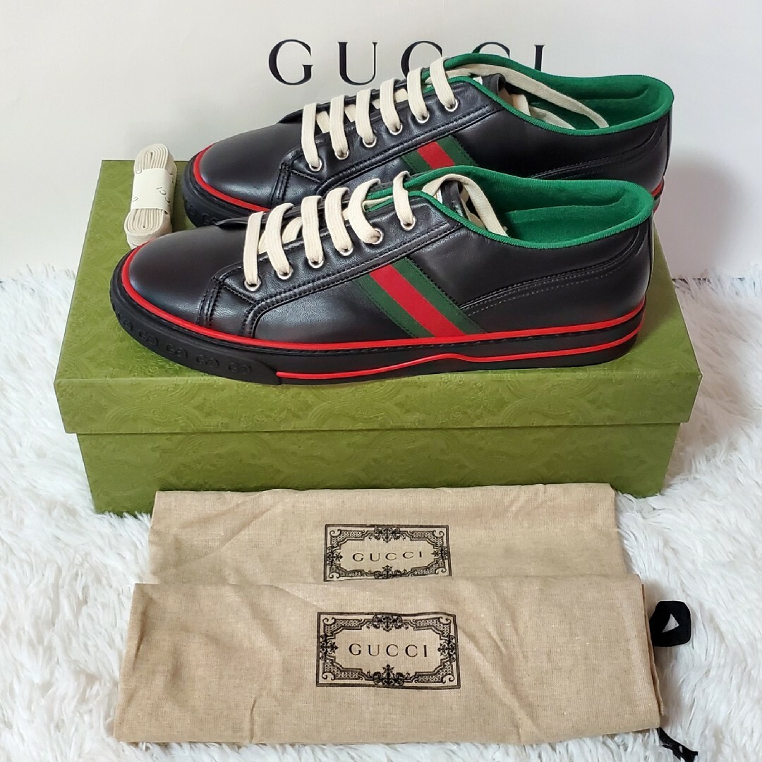 Gucci(グッチ)の✨️新品✨️ グッチ 1977 テニス ブラック レザー スニーカー メンズ メンズの靴/シューズ(スニーカー)の商品写真