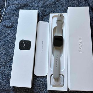 Apple Watch - Apple Watch 6 44mm ステンレス セルラー 純正ベルト2本 Apple Watch - Apple Watch 6 44mm ステンレス セルラー 純正ベルト2本