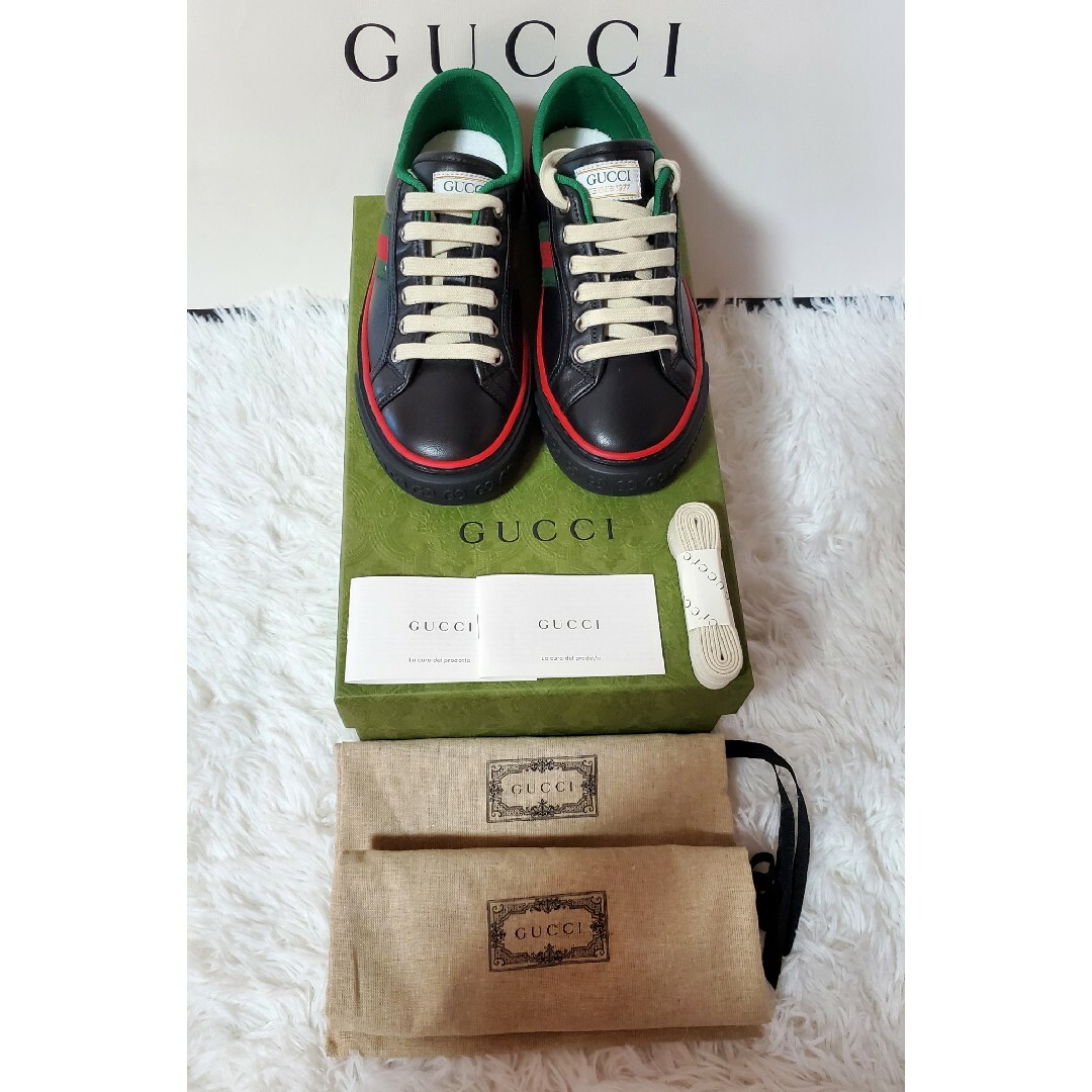 Gucci(グッチ)の✨️新品✨️ GUCCI テニス スニーカー ブラック レザー 35.5 レディースの靴/シューズ(スニーカー)の商品写真