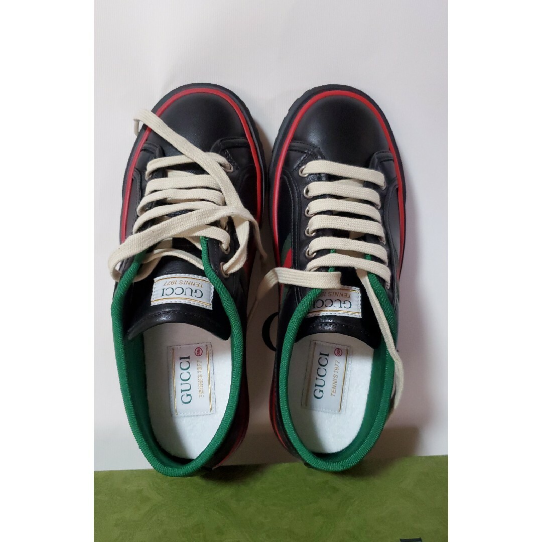 Gucci(グッチ)の✨️新品✨️ GUCCI テニス スニーカー ブラック レザー 35.5 レディースの靴/シューズ(スニーカー)の商品写真