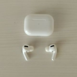 アップル(Apple)のApple　Airpodspro 第一世代　ワイヤレスイヤホン(ヘッドフォン/イヤフォン)