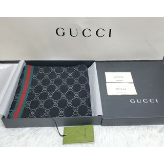 グッチ(Gucci)の✨️新品未使用✨️GUCCI ウェビングライン GG柄 マフラー ユニセックス(マフラー)