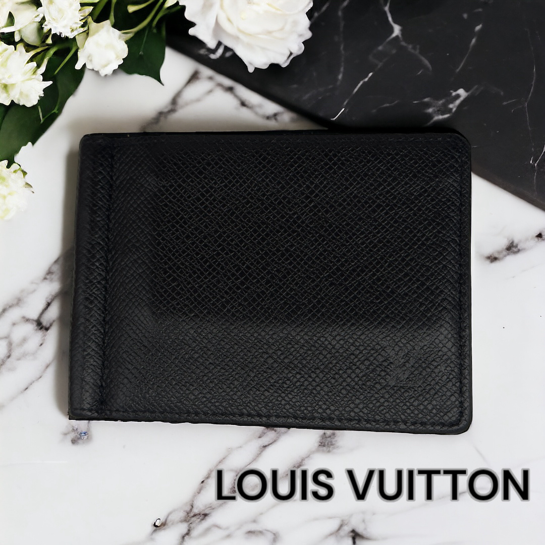 LOUIS VUITTON(ルイヴィトン)のルイヴィトン タイガ ポルトフォイユパンス 二つ折りマネークリップ ブラック メンズのファッション小物(マネークリップ)の商品写真