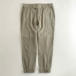 ブルネロクチネリ(BRUNELLO CUCINELLI)の2d10-1 《美品》 BRUNELLO CUCINELLI ブルネロクチネリ シルク素材 イージーパンツ リラックスパンツ 44(XL相当) ベージュ系 レディース 婦人服(その他)