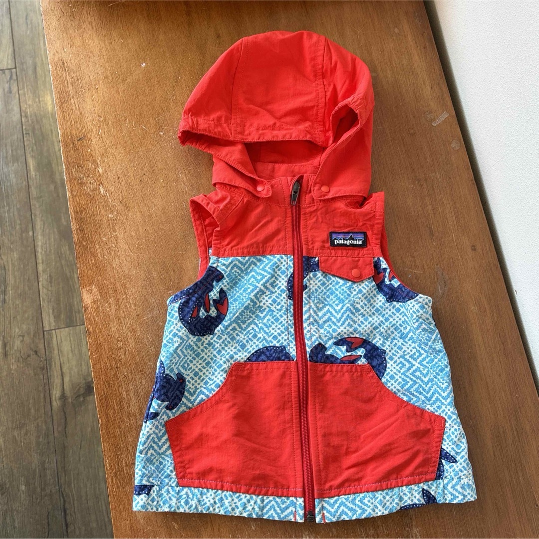 patagonia(パタゴニア)のPatagonia ベスト　パタゴニア キッズ/ベビー/マタニティのキッズ服男の子用(90cm~)(ジャケット/上着)の商品写真