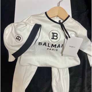 バルマン(BALMAIN)のBALMAIN  ベビー服　帽子セット　サイズ〜85㎝  ♡新品未使用タグ付♡ (ロンパース)