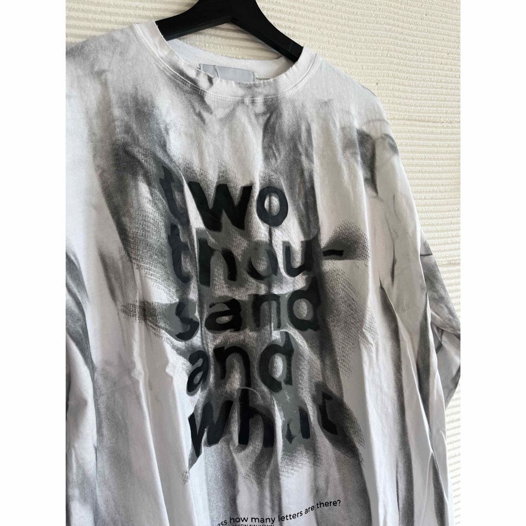 新品 ムラプリントロンT メンズプリントロンT オーバーサイズロンT 白 M メンズのトップス(Tシャツ/カットソー(七分/長袖))の商品写真