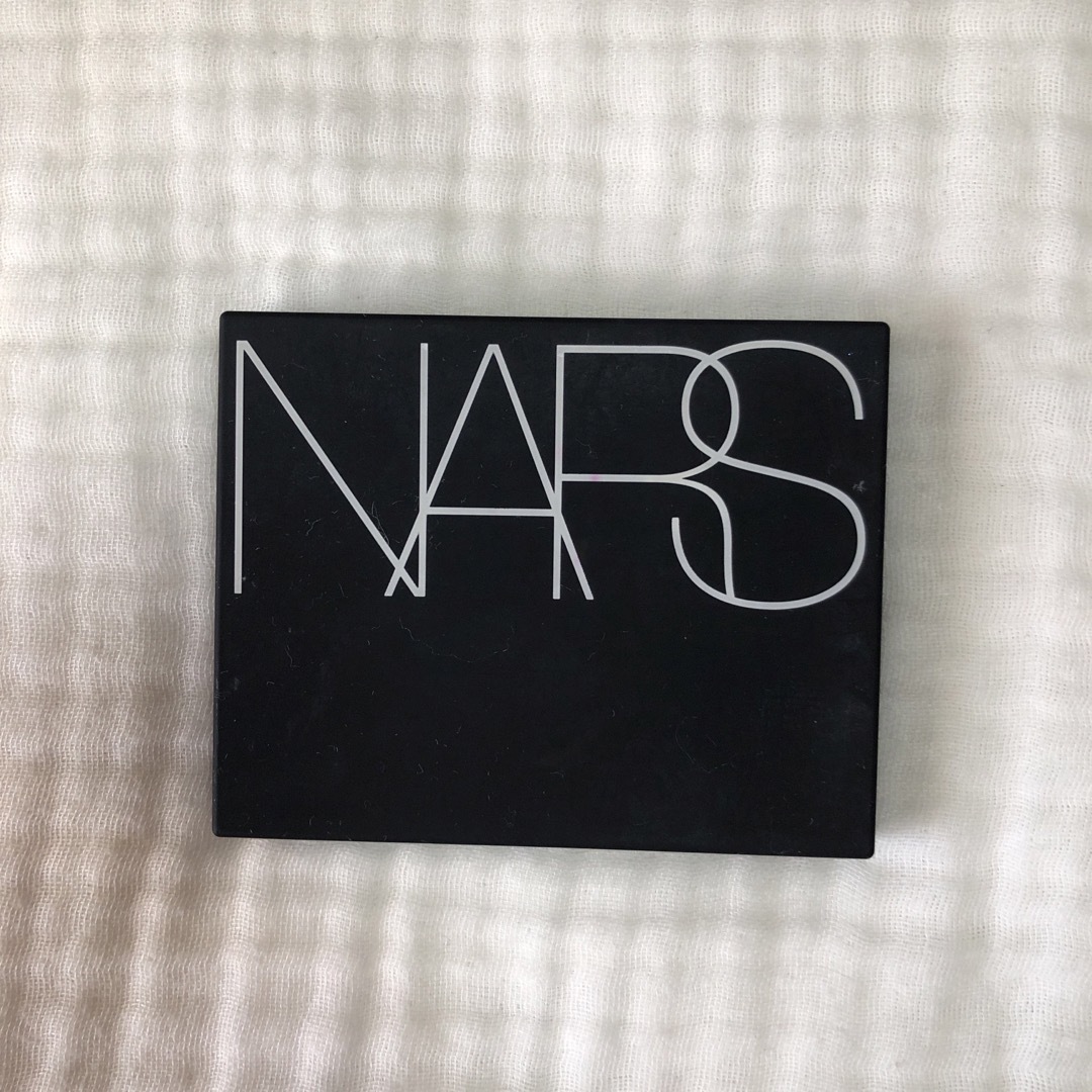 NARS(ナーズ)のNARS ヴォワヤジュール アイシャドーパレット 1193 コスメ/美容のベースメイク/化粧品(アイシャドウ)の商品写真