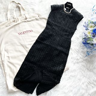 VALENTINO - 美品　VALENTINOヴァレンティノ  エンブロイダリー　ロゴ刺繍　ワンピース