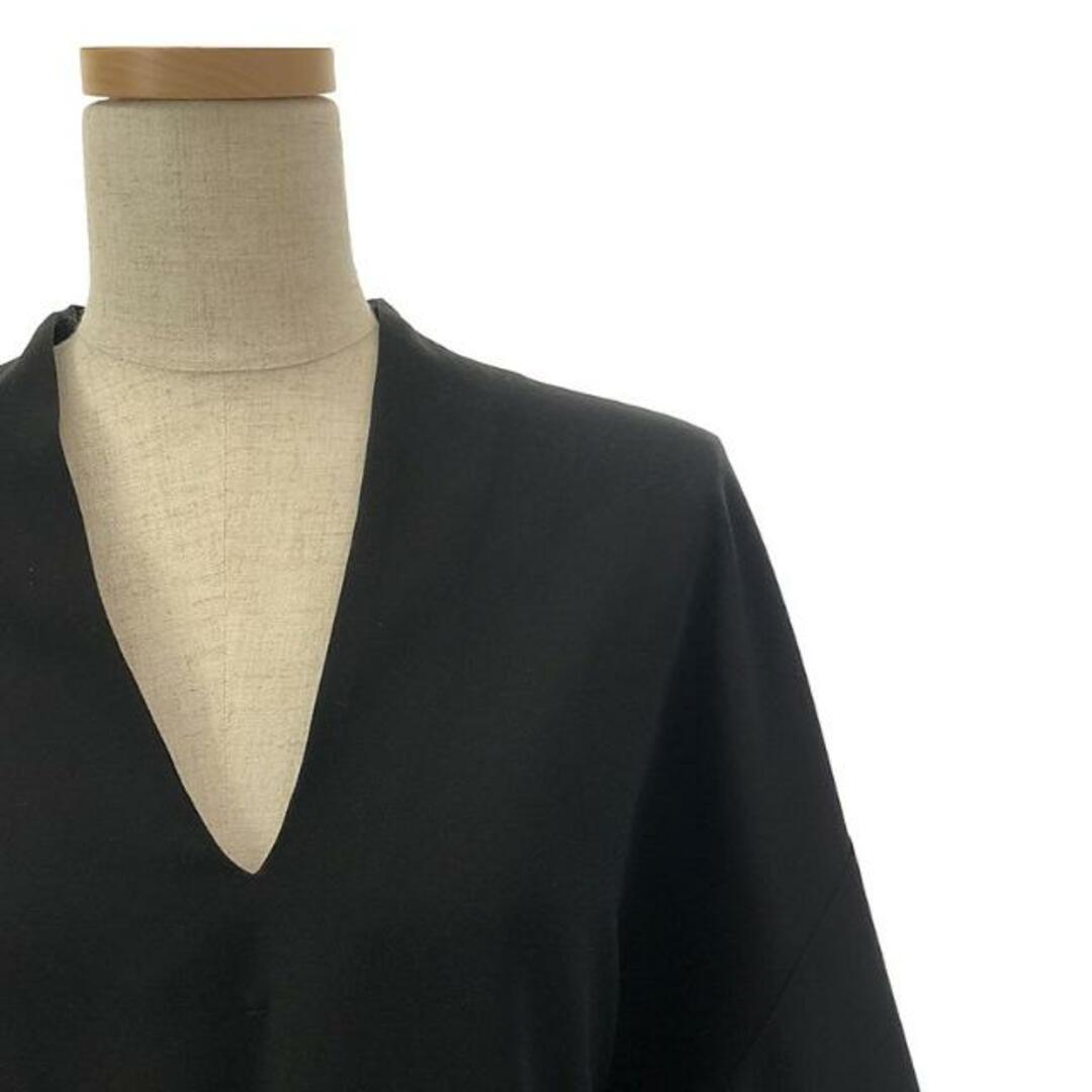 Mame Kurogouchi / マメクロゴウチ | IVolume Sleeves V-Neck Mame Kurogouchi / マメクロゴウチ | IVolume Sleeves V-Neck