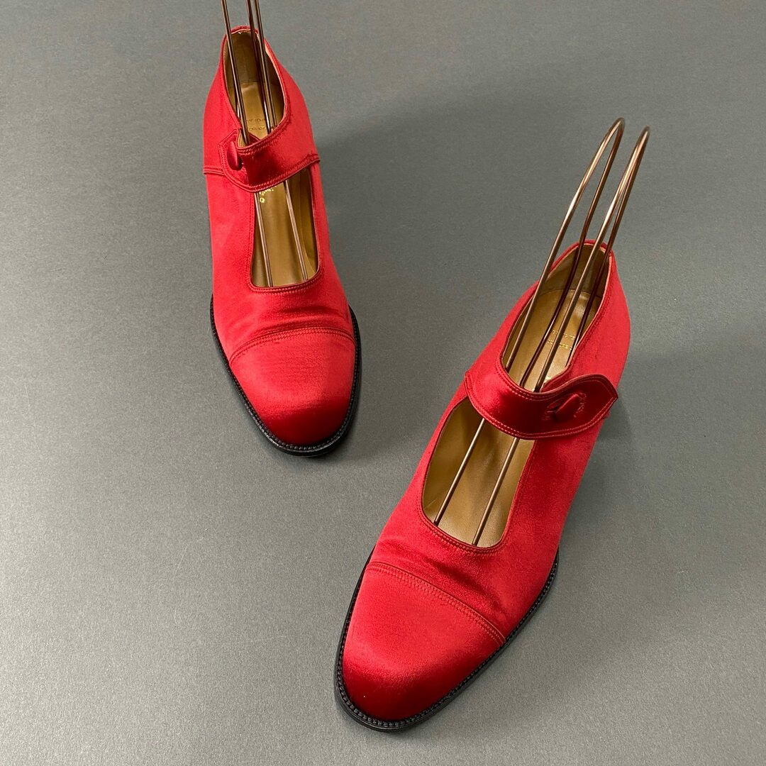 Hermes(エルメス)の3d10 HERMES エルメス フラメンコシューズ 36 レッド パンプス イタリア製 キャップトゥ flamenco shoes レディース 婦人靴 靴 レディースの靴/シューズ(ハイヒール/パンプス)の商品写真