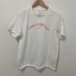 ナイキ(NIKE)の【NIKE】 Tシャツ 半袖 ホワイト 白 クルーネック　Lサイズ　(Tシャツ/カットソー(半袖/袖なし))