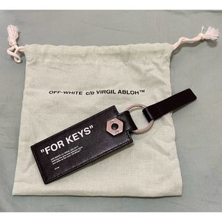 OFF-WHITE C/O BOLD QUOTE KEY HOLDER