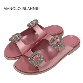 マノロブラニク(MANOLO BLAHNIK)のマノロブラニク MANOLO BLAHNIK サンダル 靴 シューズ サテン ピンク シルバー ビジュー フラットサンダル(サンダル)