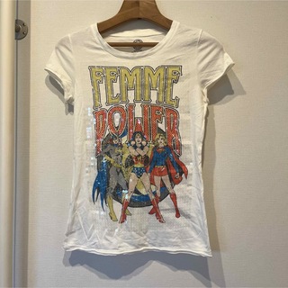 レディースTシャツ　スーパーマン　スパンコール白色DC春夏(Tシャツ(半袖/袖なし))