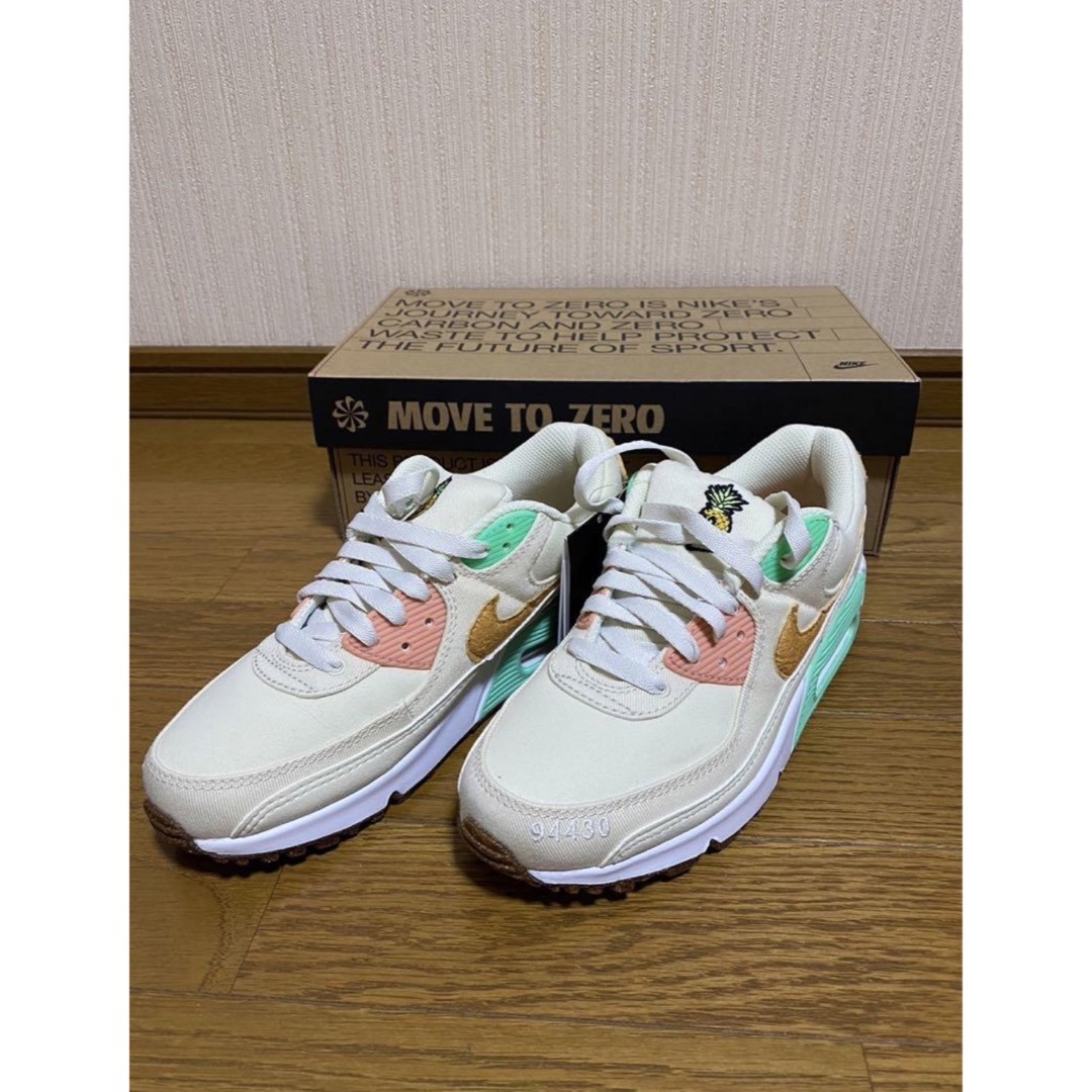 NIKE(ナイキ)のAIR MAX 90 'HAPPY PINEAPPLE' 24.5cm レディースの靴/シューズ(スニーカー)の商品写真