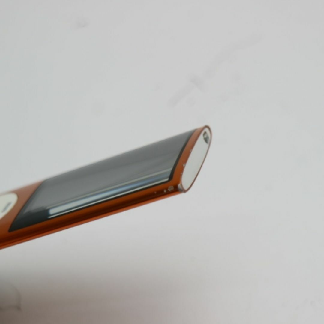 iPod(アイポッド)の超美品 iPOD nano 第5世代 16GB オレンジ  M444 スマホ/家電/カメラのオーディオ機器(ポータブルプレーヤー)の商品写真