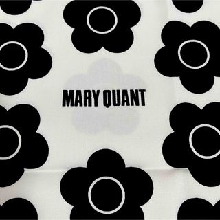 ♪再販♪【ハギレ】★50センチ★MARY QUANTデイジー柄《ホワイト》(生地/糸)