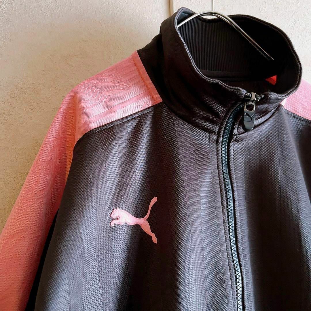 PUMA(プーマ)のPUMA プーマ　ジャージ　トラックジャケット　灰色×ピンク×白　S〜Mサイズ レディースのトップス(その他)の商品写真