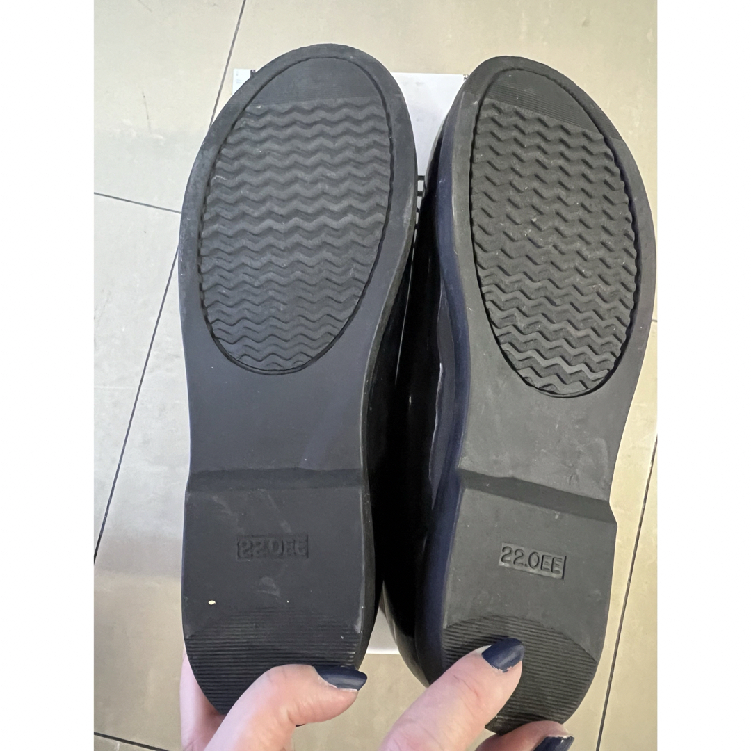 エナメル　黒フォーマルシューズ22cm キッズ/ベビー/マタニティのキッズ靴/シューズ(15cm~)(フォーマルシューズ)の商品写真