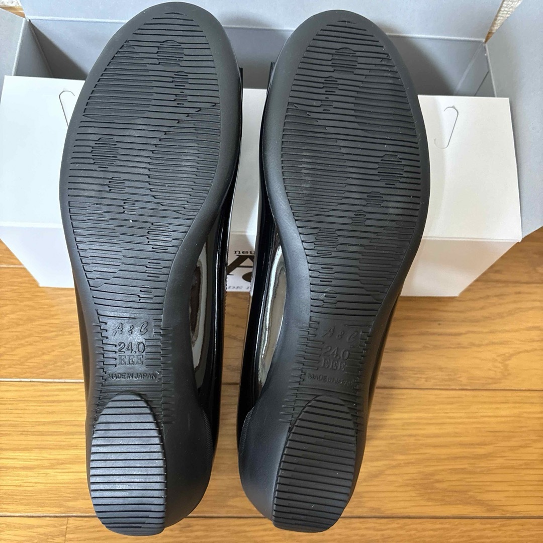 新品未使用　neue ar he ac ローファー ブラック 24cm 3E レディースの靴/シューズ(ローファー/革靴)の商品写真