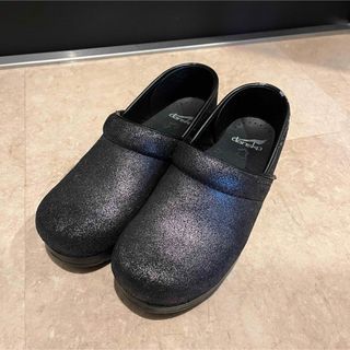 ダンスコ(dansko)のdansko ブラック　メタリック　38 24.5〜25(その他)