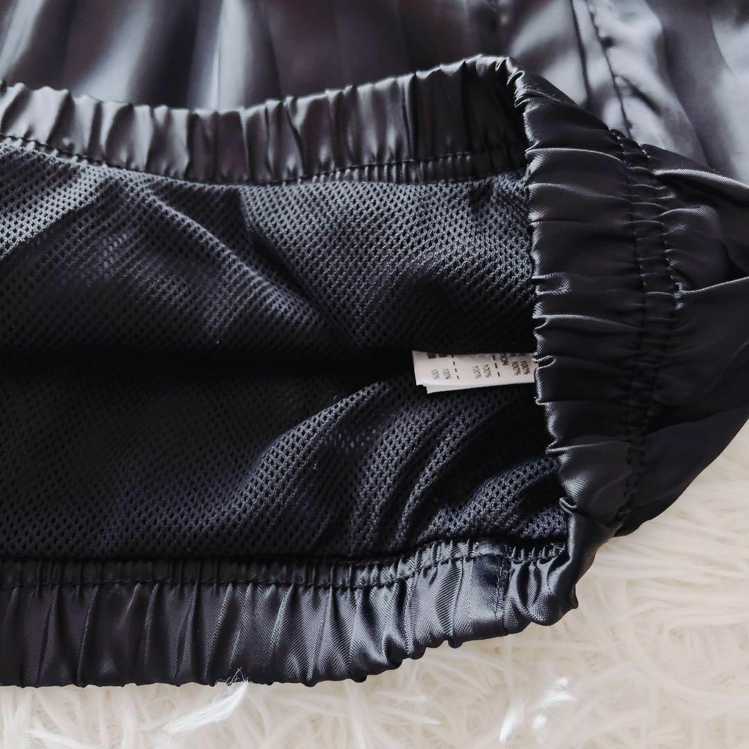 NIKE ナイキ　刺繍ロゴ　 ナイロンジャケット 黒×金　ゆるダボ　Lサイズ メンズのジャケット/アウター(ナイロンジャケット)の商品写真