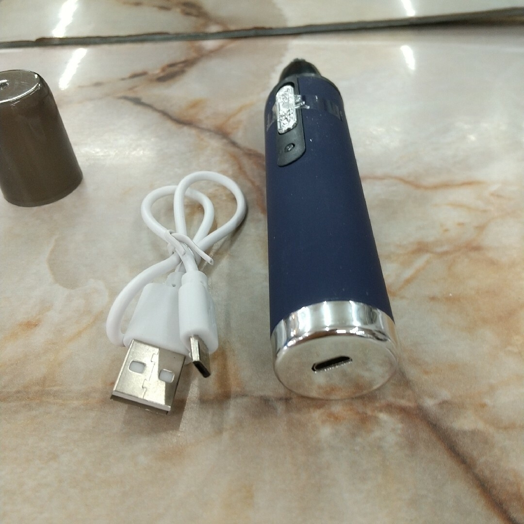 充電式 鼻毛カッター 女性 男性 usb 充電式 防水 おすすめ 軽 コスメ/美容のメイク道具/ケアグッズ(眉・鼻毛・甘皮はさみ)の商品写真