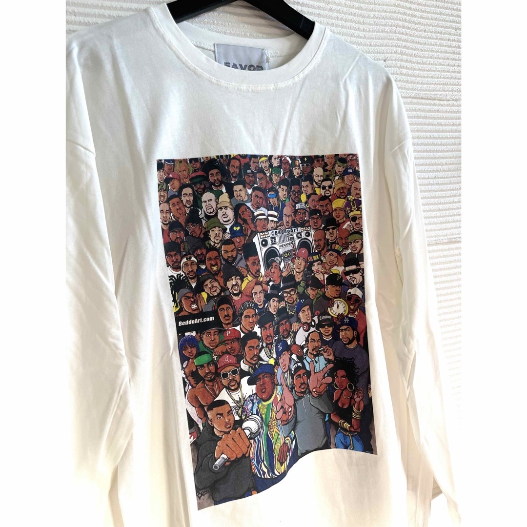 新品タグ付 群衆プリント 両面プリント Tシャツ ロンT 長袖 白 L メンズのトップス(Tシャツ/カットソー(七分/長袖))の商品写真