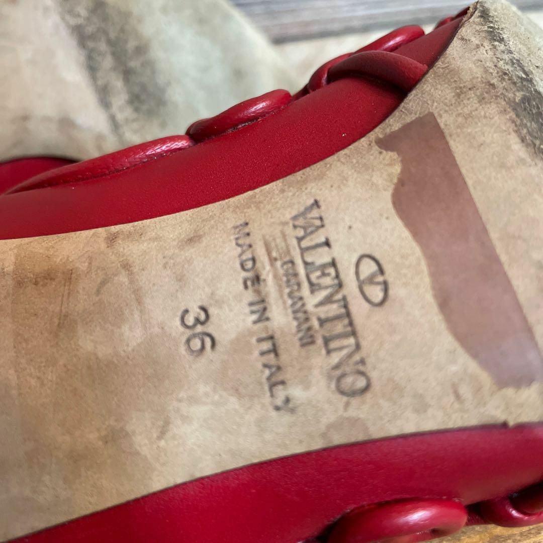 valentino garavani(ヴァレンティノガラヴァーニ)のバレンチノガラヴァーニ　ハイヒール　赤　サイズ36 レディースの靴/シューズ(ハイヒール/パンプス)の商品写真