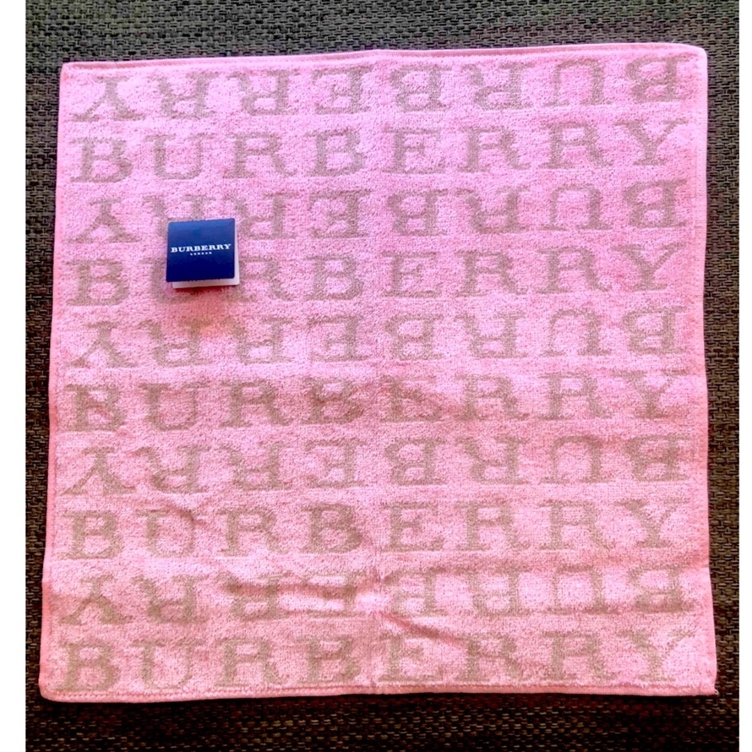 BURBERRY(バーバリー)のタグ付き、未使用‼︎BURBERRY  タオルハンカチ レディースのファッション小物(ハンカチ)の商品写真