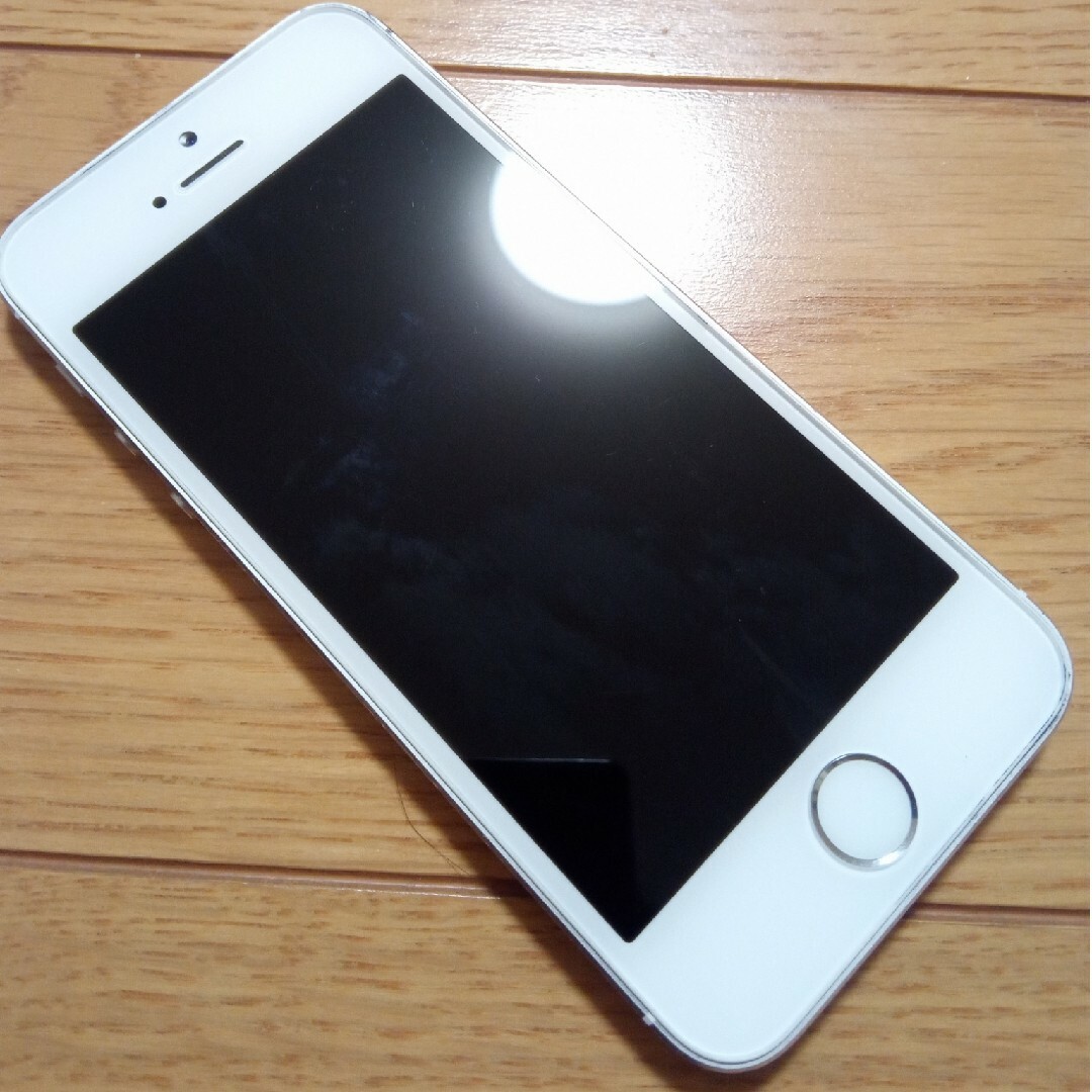 Apple(アップル)のiPhoneSE 32GB 初代 SIMフリー スマホ/家電/カメラのスマートフォン/携帯電話(スマートフォン本体)の商品写真