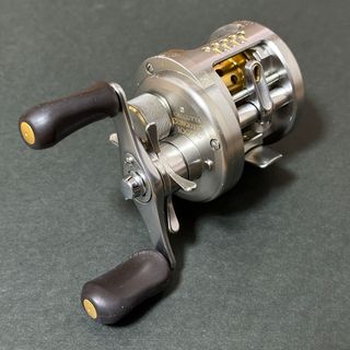 SHIMANO - シマノ 04 カルカッタコンクエスト 100DC 右 shimano