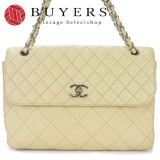 シャネル(CHANEL)の【中古】 シャネル ショルダーバッグ マトラッセ ラージ カーフ ベージュ系 アイボリー系 シルバー金具 チェーン 15番台 ココマーク レディース 女性 CHANEL(ショルダーバッグ)