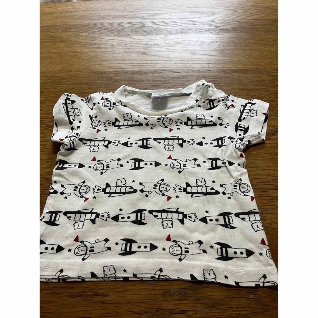 アカチャンホンポ(アカチャンホンポ)のベビー服　半袖シャツ　80cm   キッズ/ベビー/マタニティのベビー服(~85cm)(シャツ/カットソー)の商品写真