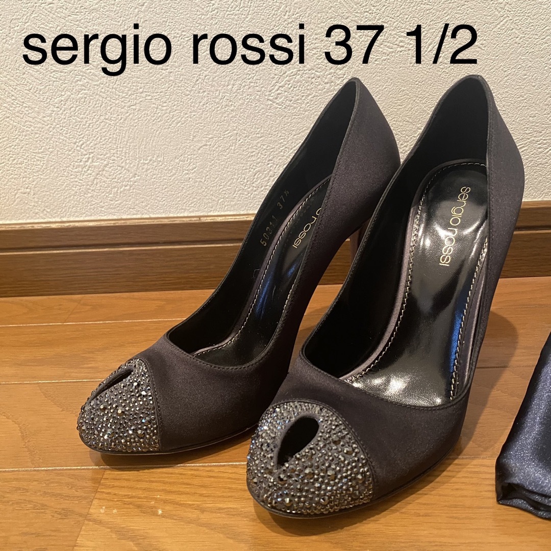 Sergio Rossi(セルジオロッシ)のsergio rossi ビジュー付ヒールパンプス 37.5 黒 レディースの靴/シューズ(ハイヒール/パンプス)の商品写真