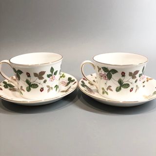 ウェッジウッド(WEDGWOOD)の極美品 ウェッジウッド ワイルドストロベリー カップ&ソーサー(食器)