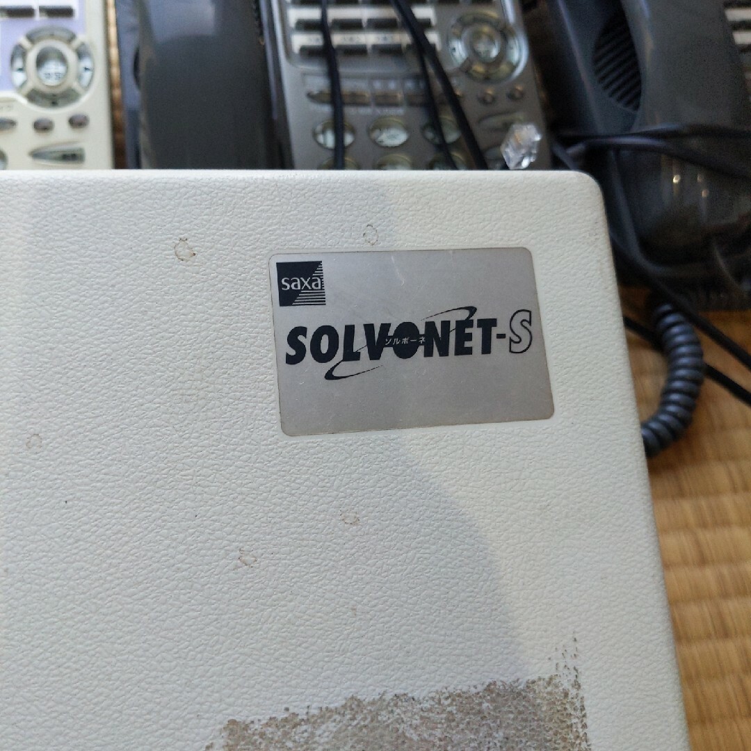 中古　 SolvoNET-SF M24iボタン電話装置　電話機5台 インテリア/住まい/日用品のオフィス用品(OA機器)の商品写真