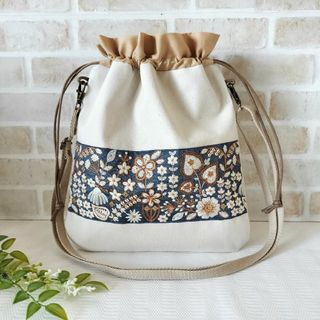 インド刺繍リボン　巾着ポーチ　布バッグ　ポシェット　ショルダー紐付き(バッグ)