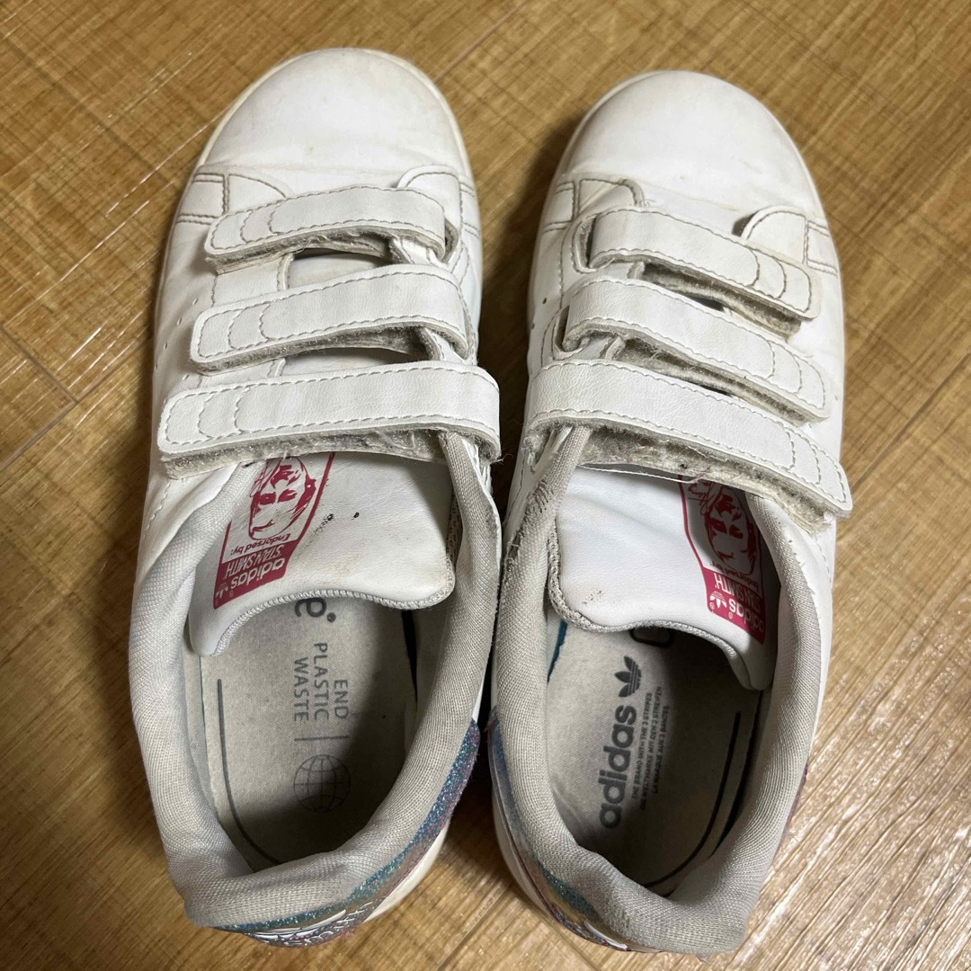 STANSMITH（adidas）(スタンスミス)のadidas スタンスミス　21cm キッズ/ベビー/マタニティのキッズ靴/シューズ(15cm~)(スニーカー)の商品写真