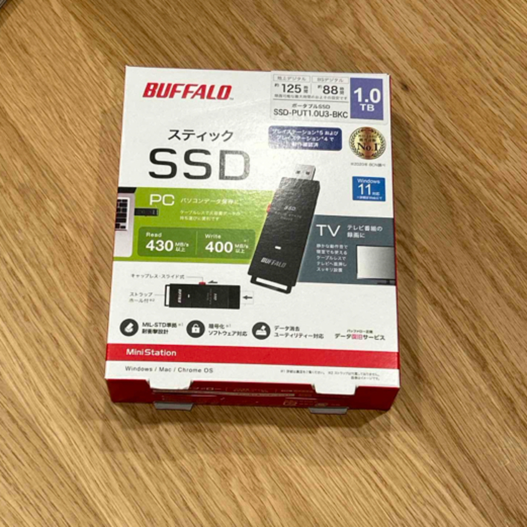 Buffalo(バッファロー)のBUFFALO 外付けSSD SSD-PUT1.0U3-BKC スマホ/家電/カメラのPC/タブレット(PC周辺機器)の商品写真